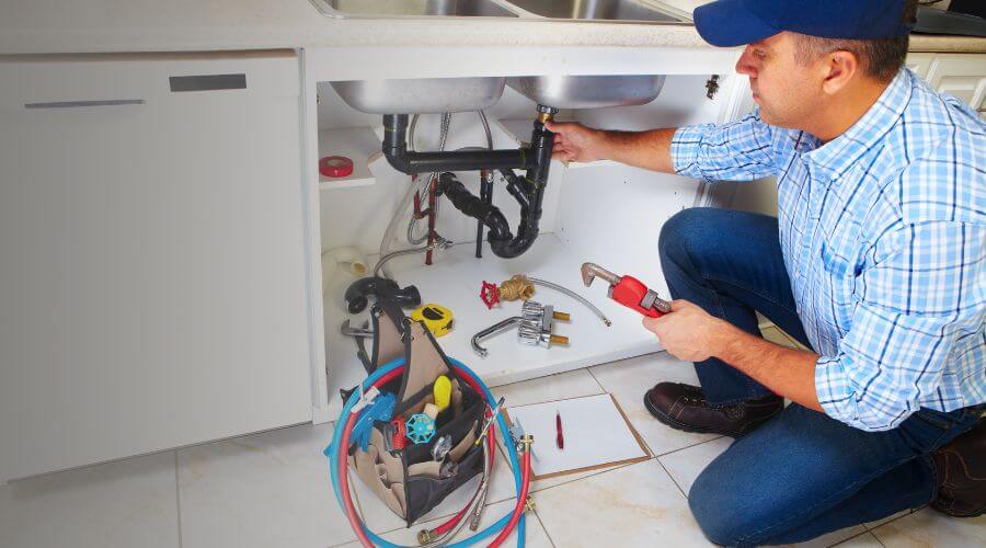 Local expert plumbing services in Lewistown, IL